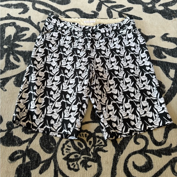 Peter Millar All Over Print Golf Shorts Women’s Size 6 Black and‎ White - Picture 1 of 10